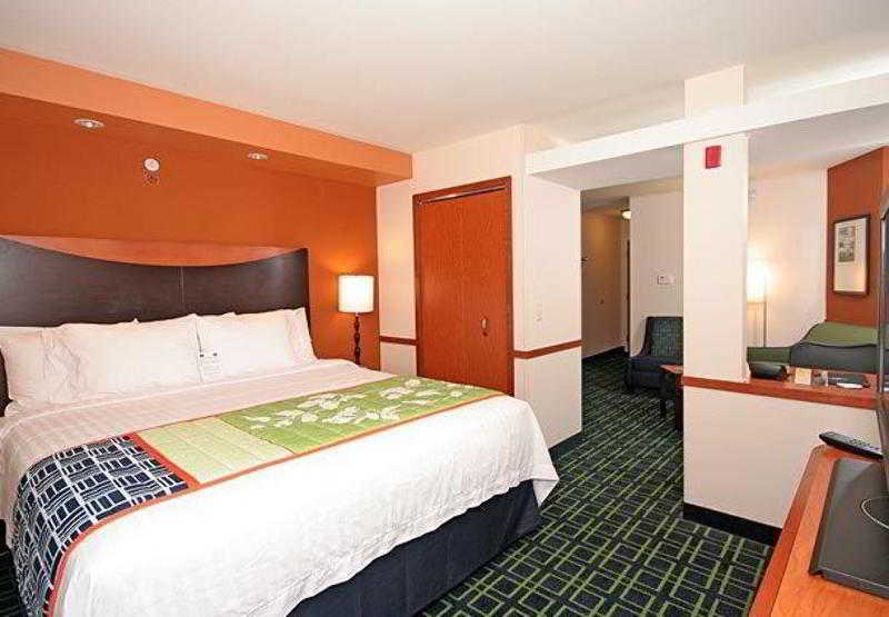 Fairfield Inn And Suites By Marriott Asheboro Exterior photo