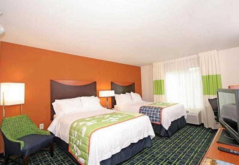 Fairfield Inn And Suites By Marriott Asheboro Exterior photo